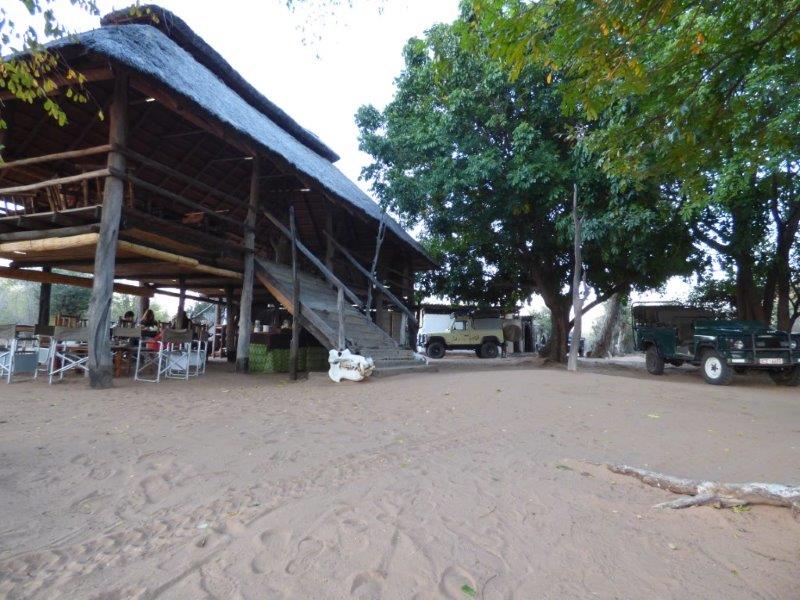 rhino_safari_lodge__ (4)